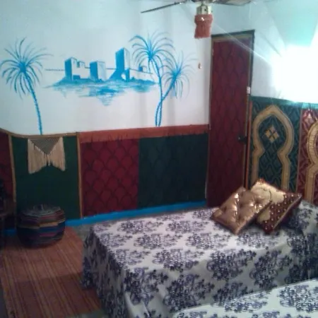 Guest house Versalles *