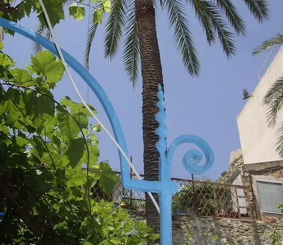 Versalles Гостевой дом *