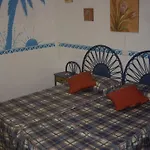 Versalles Konukevi Alicante
