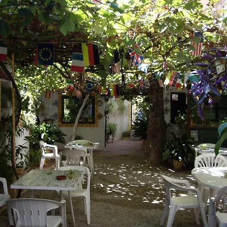 Versalles בית הארחה אליקאנטה